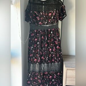 Black Floral Lace Midi Dress